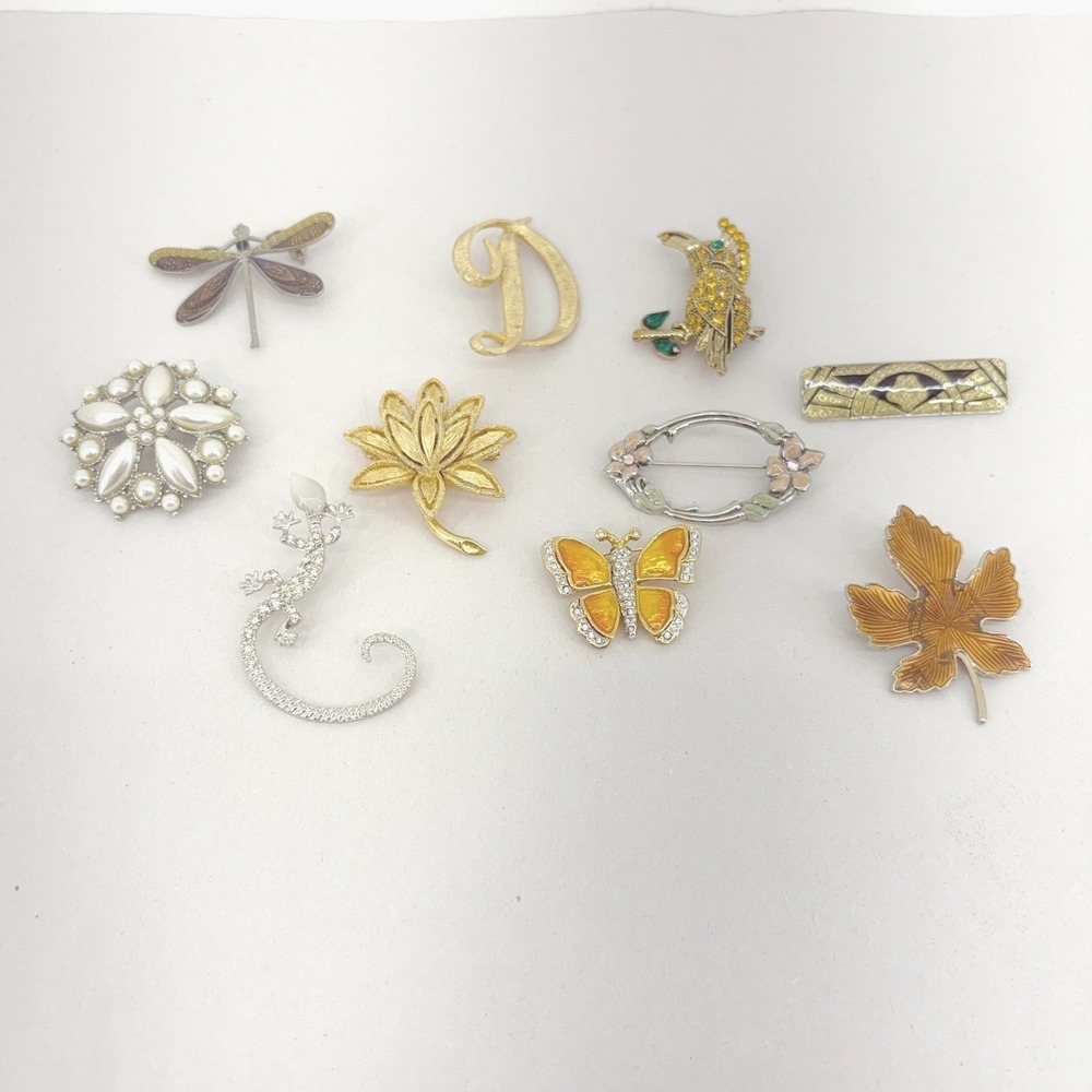 Lot of 10 Vintage Brooch Pin Enamel Rhinestone Pearl Animal Leaf Avon Art Deco